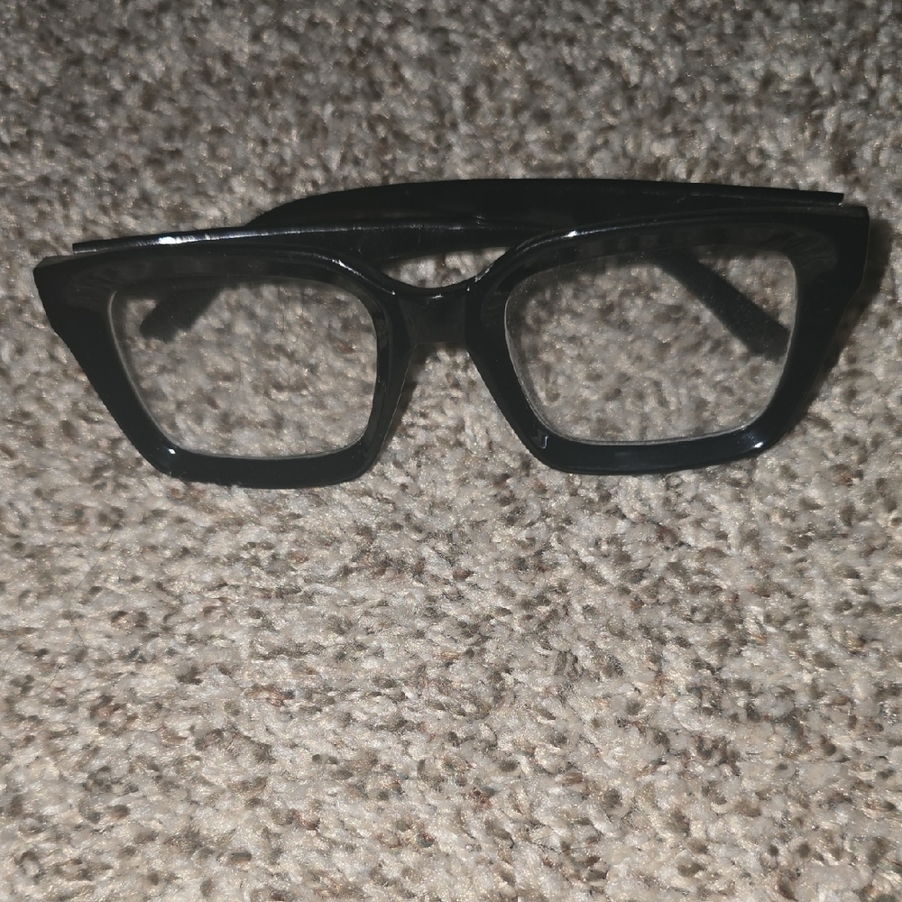 Black Cat-Eye Glasses